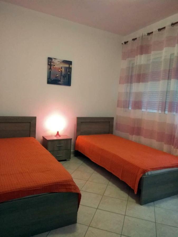 Roses Rt Apartments Skioni I Nea Skioni Extérieur photo